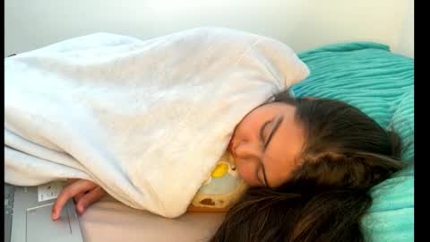 Snapshot of gabbyfoox chatting on 09/18/25, 05:48 gabbyfoox online show from 09/18/25, 05:48