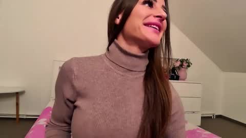 GabiCarter online show from 01/30/25, 06:03