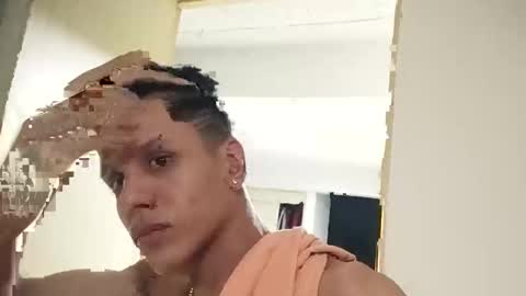 Snapshot of gaboreyes1 chatting on 02/15/25, 06:02 Gabo online show from 02/15/25, 06:02