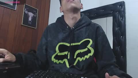 Snapshot of gaboreyes1 chatting on 02/16/25, 03:37 Gabo online show from 02/16/25, 03:37