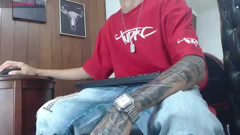 Snapshot of gaboreyes1 chatting on 09/09/25, 02:33 Gabo online show from 09/09/25, 02:33