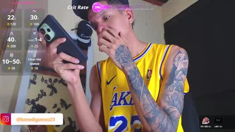 Snapshot of gaboreyes1 chatting on 11/24/25, 02:06 Gabo online show from 11/24/25, 02:06