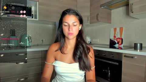 The next stream in car 1 december 10pm time in France online show from 04/08/26, 07:14