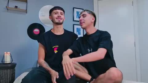 gabriel_and_geronimo online show from 09/26/25, 02:04