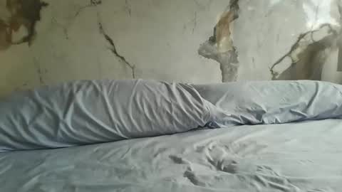 Gabriela Miller online show from 12/16/25, 03:17