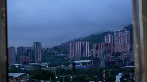 Gabriela salgado online show from 10/10/25, 10:47