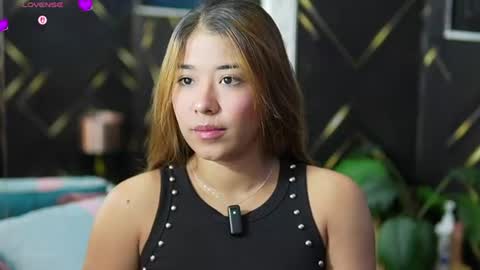 Snapshot of gabriela_salgado chatting on 07/18/26, 10:52 Gabriela salgado online show from 07/18/26, 10:52
