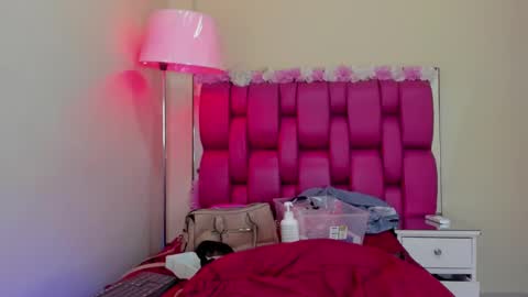 Gaby Im on vacation see you on November 25 online show from 02/05/25, 05:31