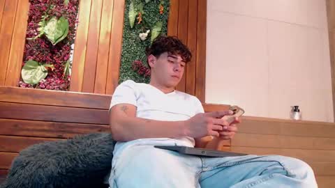 Snapshot of gabriell_ramirez_ chatting on 02/22/25, 03:45 gabriell_ramirez_ online show from 02/22/25, 03:45