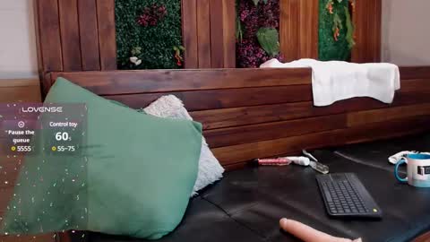 Snapshot of gabriell_ramirez_ chatting on 03/03/25, 10:06 gabriell_ramirez_ online show from 03/03/25, 10:06