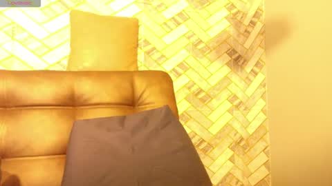 Snapshot of gabriella27_ chatting on 09/12/25, 12:27 gabriella online show from 09/12/25, 12:27