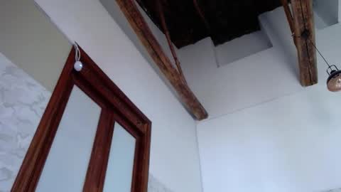 Snapshot of gabriella27_ chatting on 09/29/25, 12:32 gabriella online show from 09/29/25, 12:32