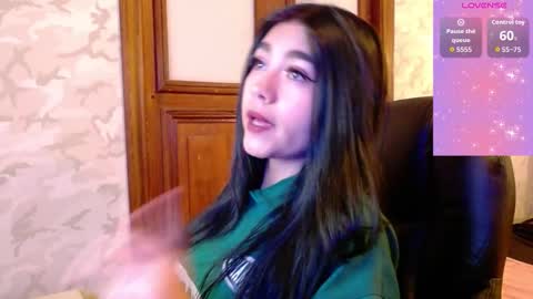 Snapshot of gabriella27_ chatting on 11/07/25, 08:14 gabriella online show from 11/07/25, 08:14