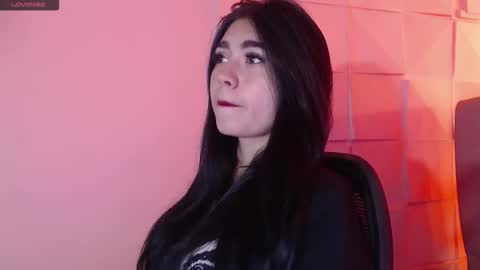 Snapshot of gabriella27_ chatting on 11/18/25, 11:58 gabriella online show from 11/18/25, 11:58