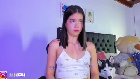 Snapshot of gabriiieela_ chatting on 02/24/25, 09:41 Sara online show from 02/24/25, 09:41