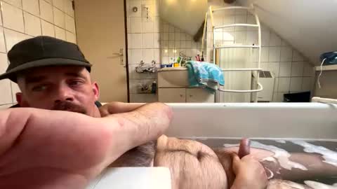 gabssss0802 online show from 04/17/26, 05:05