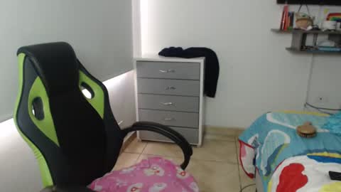 Snapshot of gaby_bluexx chatting on 02/21/25, 01:11 Gaby Blue online show from 02/21/25, 01:11