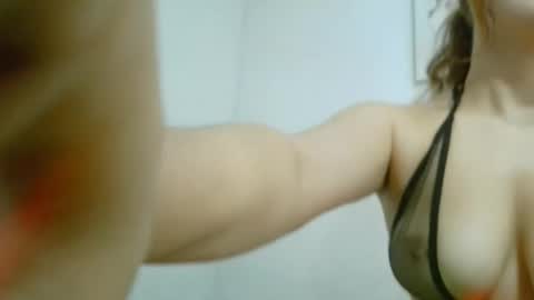 gabriela online show from 01/19/26, 04:16