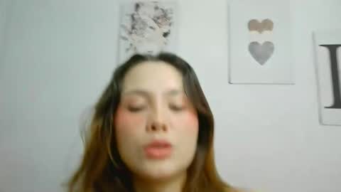 gabriela online show from 03/11/26, 04:18