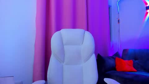 gaby online show from 09/18/25, 01:57