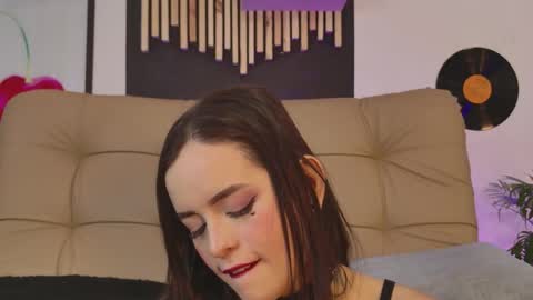 Gaby  online show from 12/01/25, 01:05