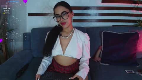          online show from 12/04/25, 05:50