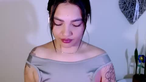 Snapshot of gaby_saikozz chatting on 07/20/26, 02:37 My name is Gabriela.. nice to meet you thumbs up please its very important to me online show from 07/20/26, 02:37