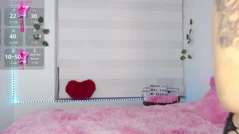 Snapshot of gaby_tailor_ chatting on 09/09/25, 12:10 Gaby online show from 09/09/25, 12:10