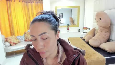 gabriela online show from 09/12/25, 03:45