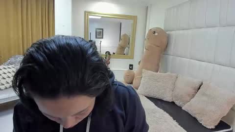 gabriela online show from 12/17/25, 11:38