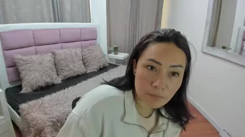 Snapshot of gaby_trent chatting on 05/27/26, 04:15 gabriela online show from 05/27/26, 04:15