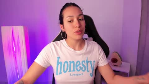 Gabriela online show from 01/24/25, 08:54