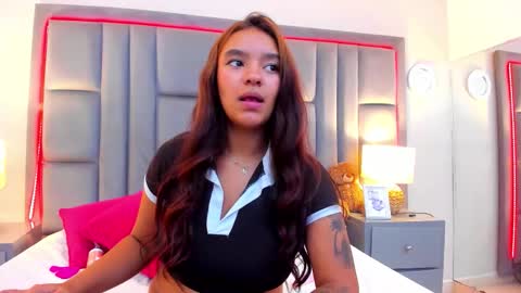 gabymoreau online show from 10/29/25, 08:32