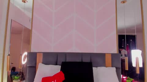 Gaby online show from 12/20/25, 07:54