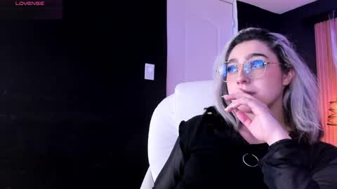 gabyrose9 online show from 04/01/26, 07:33