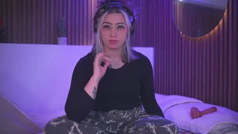Snapshot of gabyrose9 chatting on 06/18/26, 10:58 gabyrose9 online show from 06/18/26, 10:58
