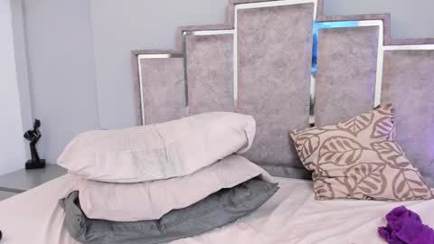 gabyyjones online show from 01/29/25, 10:53