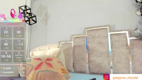 gabyyjones online show from 09/14/25, 12:59