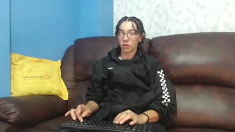 Snapshot of gadiel_sex chatting on 02/06/25, 12:16 gadiel_sex online show from 02/06/25, 12:16