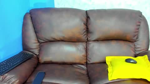 Snapshot of gadiel_sex chatting on 03/11/25, 02:18 gadiel_sex online show from 03/11/25, 02:18