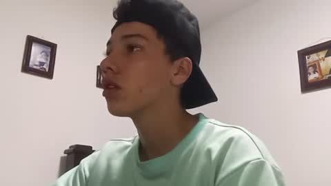 Snapshot of gadiel_sex chatting on 09/29/25, 03:17 gadiel_sex online show from 09/29/25, 03:17