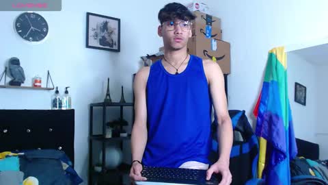 Snapshot of gael_jones chatting on 09/28/25, 02:22 gael_jones online show from 09/28/25, 02:22