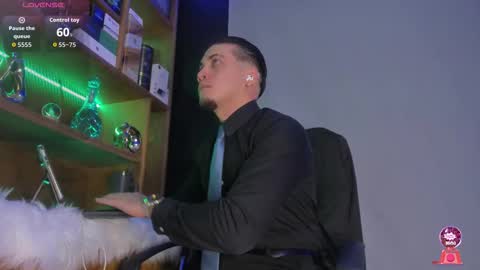 Gael Williams online show from 10/28/25, 07:16