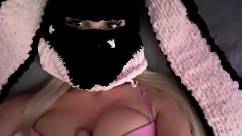 Feetbaabe online show from 05/25/26, 02:23
