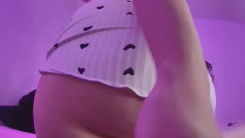 gaia_sweet_ online show from 12/02/25, 10:20