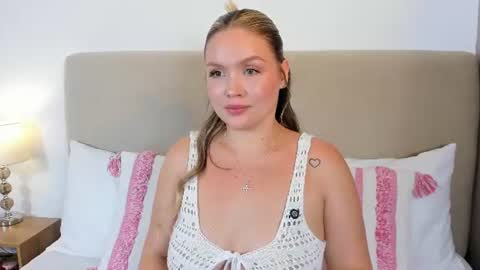 Gaia Baker  online show from 06/23/26, 11:47