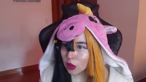 Kate 3 online show from 03/04/26, 10:16