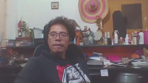 Snapshot of galen_0 chatting on 02/05/25, 08:00 galen_0 online show from 02/05/25, 08:00