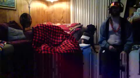 Snapshot of gamerfiend420 chatting on 10/16/25, 04:13 gamerfiend420 online show from 10/16/25, 04:13