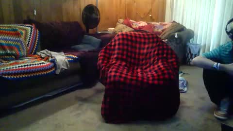 Snapshot of gamerfiend420 chatting on 10/17/25, 04:53 gamerfiend420 online show from 10/17/25, 04:53